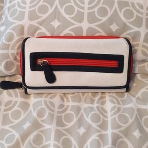 Large zippered wallet